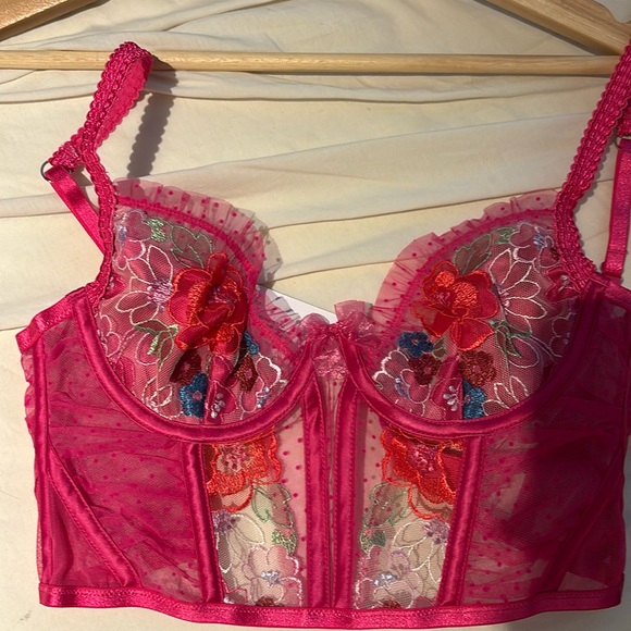 For love and lemons corset- price is firm. - Picture 6 of 12